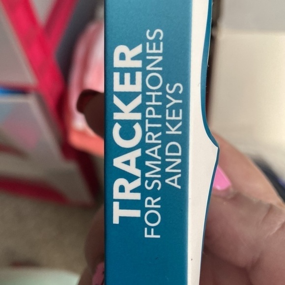 Nwt Tracker for smart phones and keys T5 - Picture 4 of 5